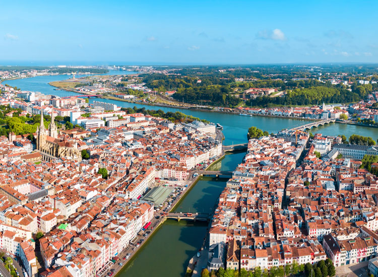 Bayonne